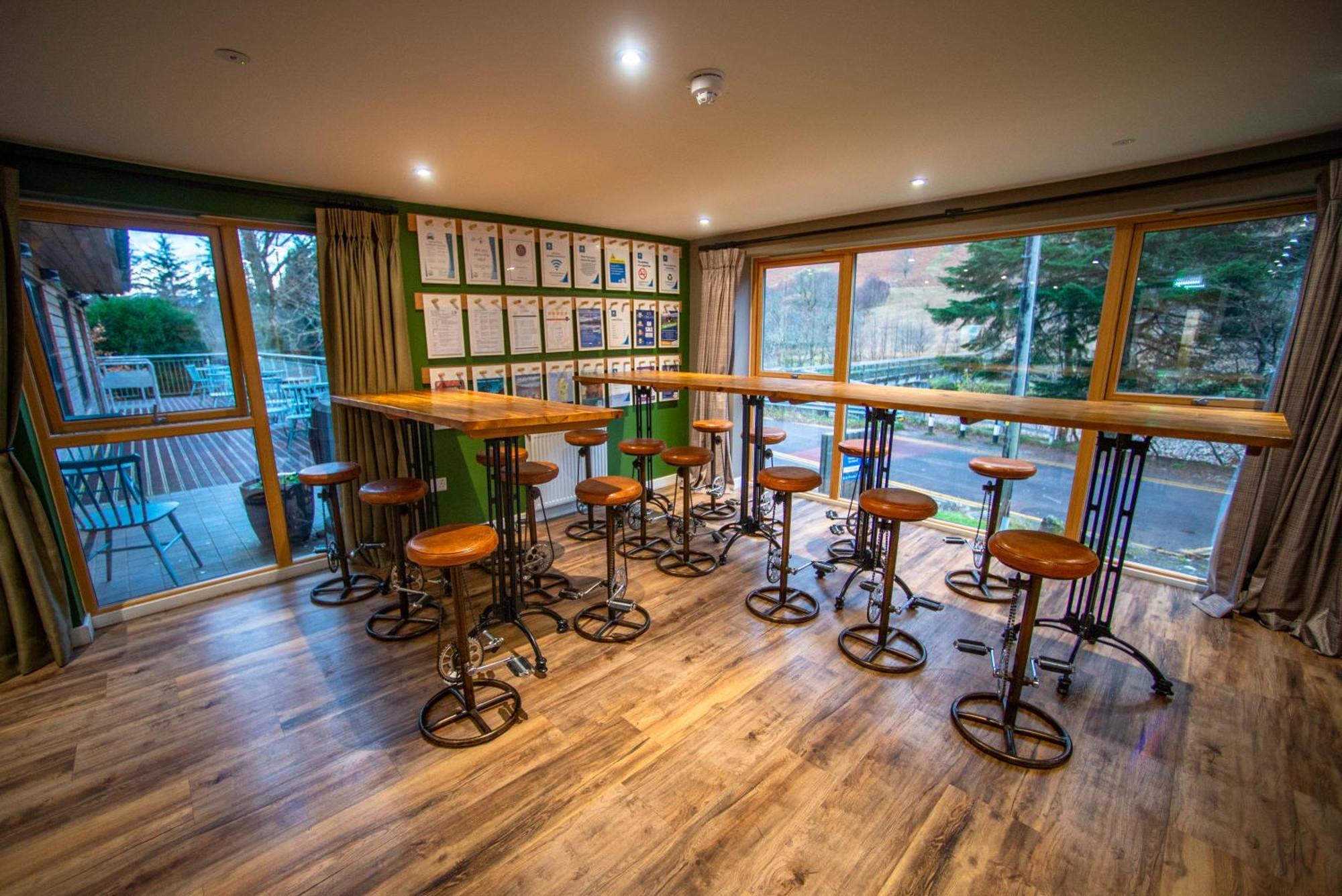 Glen Nevis Youth Hostel Форт-Уильям Экстерьер фото The bar at the National Motor Museum