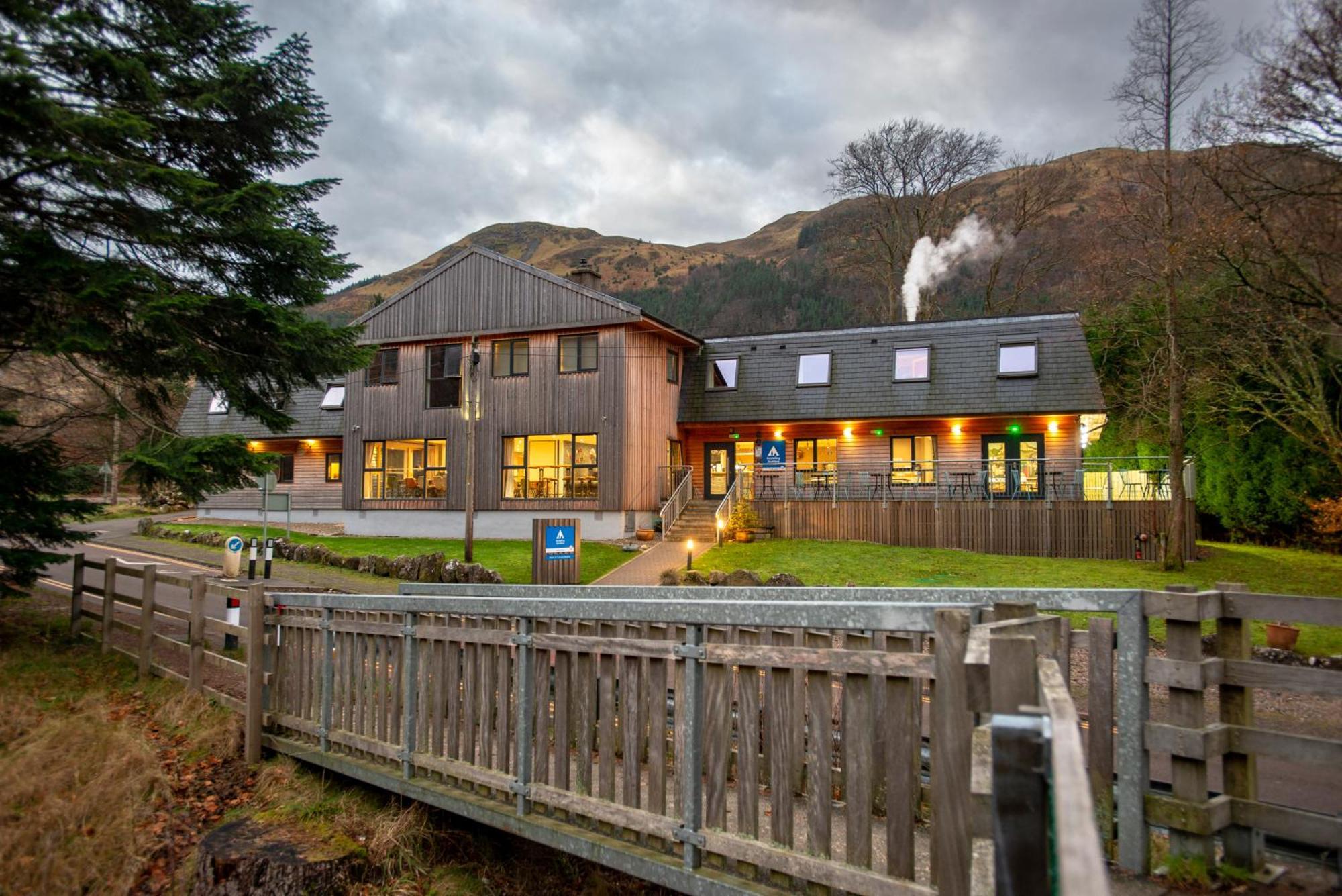 Glen Nevis Youth Hostel Форт-Уильям Экстерьер фото The new visitor centre